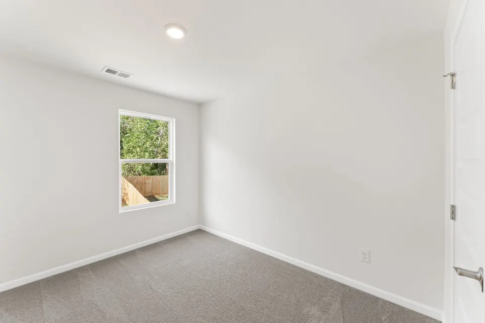 107 Stonecreek Ave photo 13