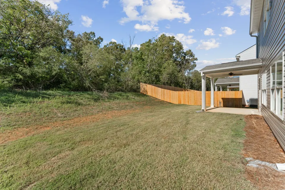 107 Stonecreek Ave photo 19