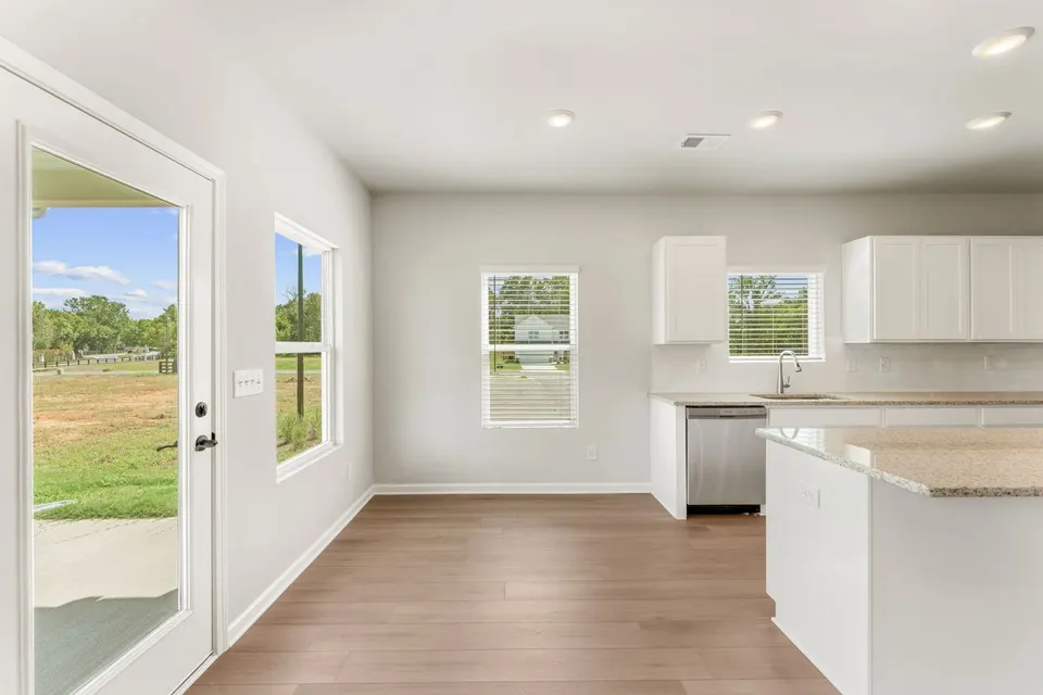 400 Bluegrass Lane photo 9
