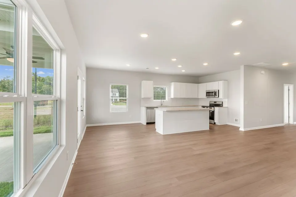 400 Bluegrass Lane photo 11