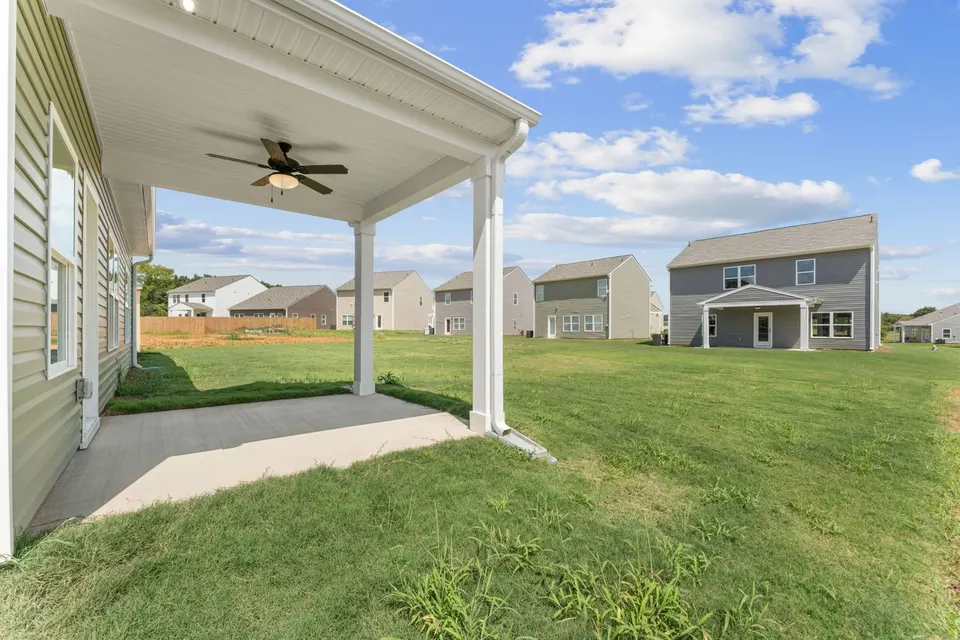 400 Bluegrass Lane photo 19