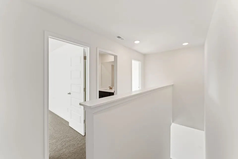 404 Bluegrass Lane photo 11