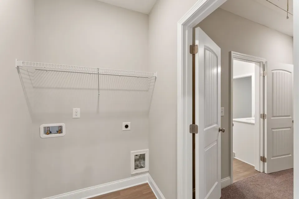 53 Colonial Terrace photo 6