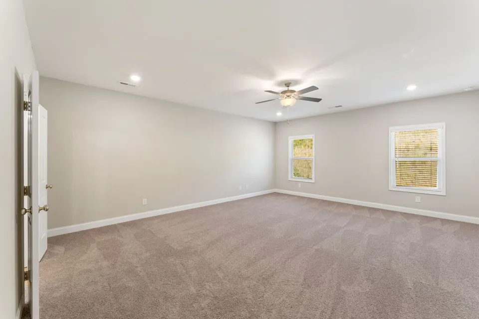 53 Colonial Terrace photo 12