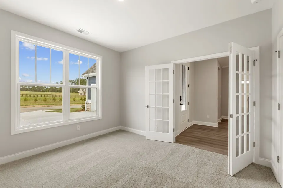 76 Stonebriar Cove photo 4