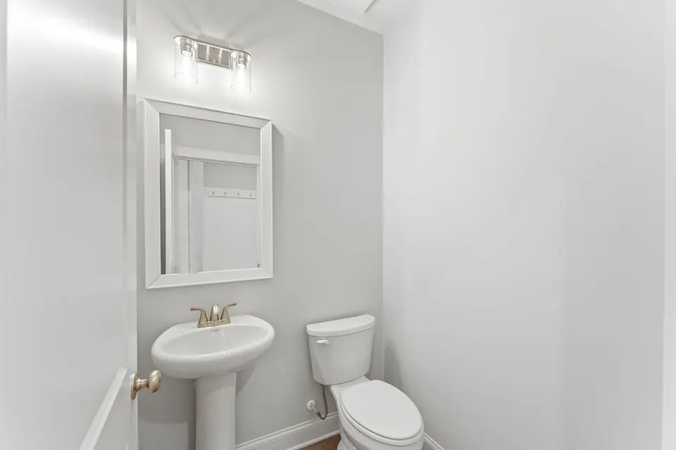 90 Riverwalk Manor Dr photo 10