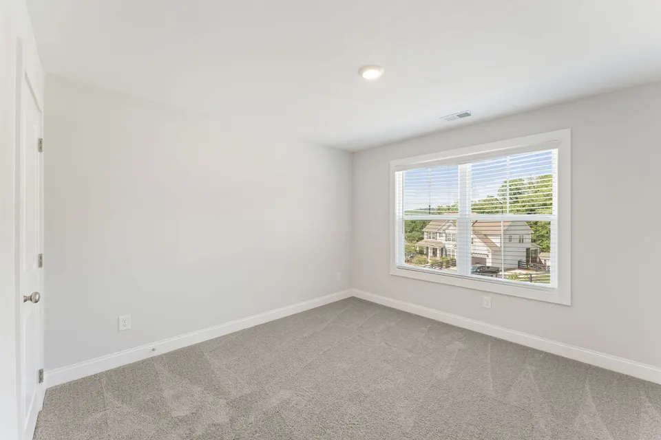 90 Riverwalk Manor Dr photo 16