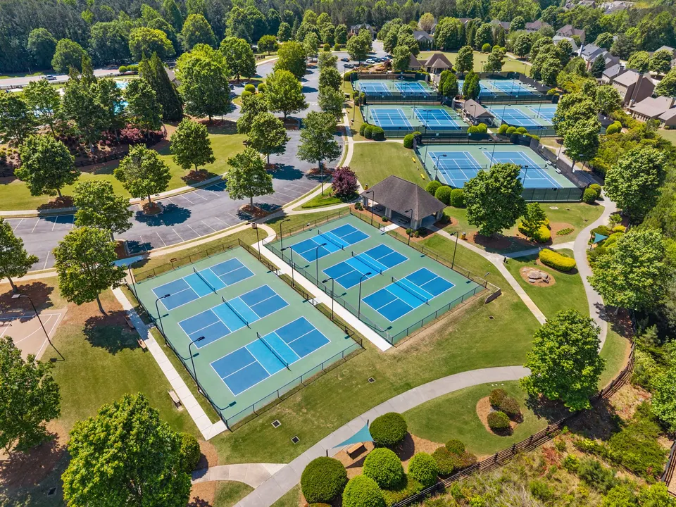 Landin at Seven Hills amenity